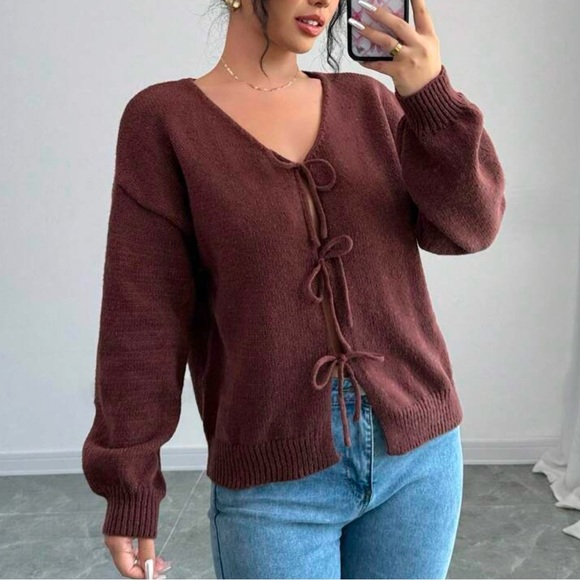 SHEIN Sweaters - Brand New Bow Tie Sweater 🤎